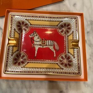 Hermēs porcelian table tray